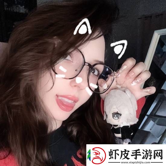 国外美女推主认证漫威争锋匕首体模