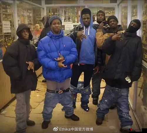 黑人双人 RAPPER 独特特点致其关注暴涨持续升温