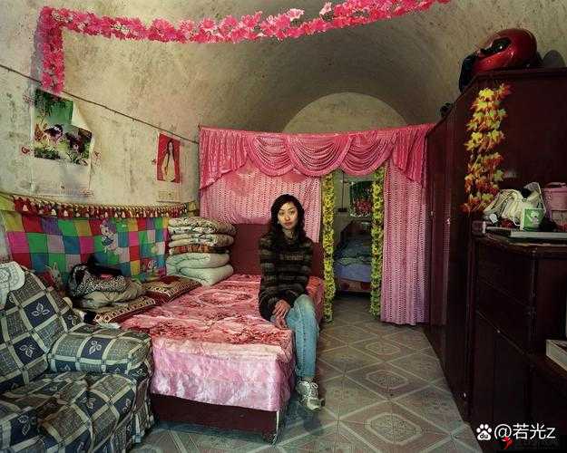 山西窑洞老阿姨的生活:在黄土地上的坚守与希望