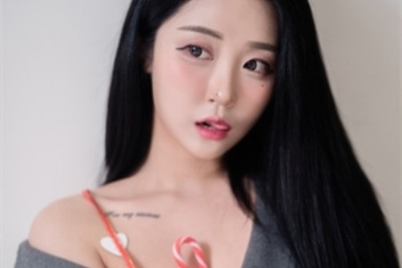 蜜乳av红桃♥️嫩久久