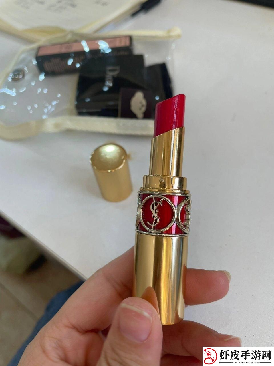 “YSL蜜桃色号”