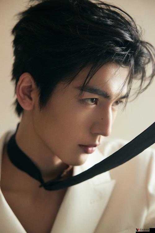 Gucci 彩虹男孩 2024 视频 展现青春魅力与时尚风采