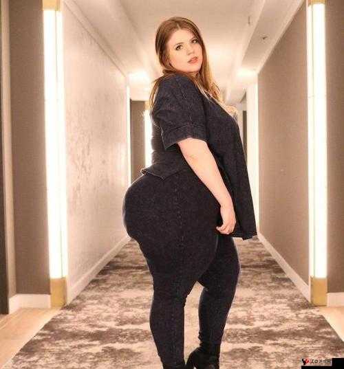 欧洲站特大码胖mm潮流女装:时尚魅力尽情绽放新风采
