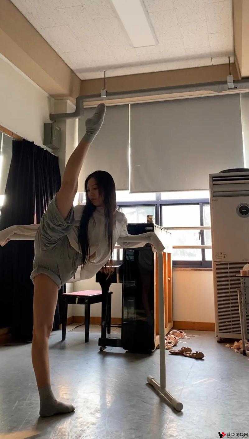 一字**时候下面是开的吗:关于这个问题的详细探讨与分析