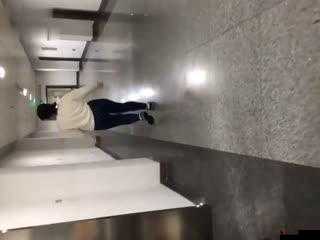 国外厕拍大神那些不为人知的隐秘行径