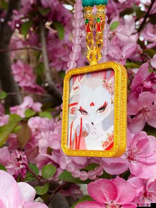 被怪物缠绕的美人不会取名字海棠：神秘的美人与恐怖的怪物展开生死较量