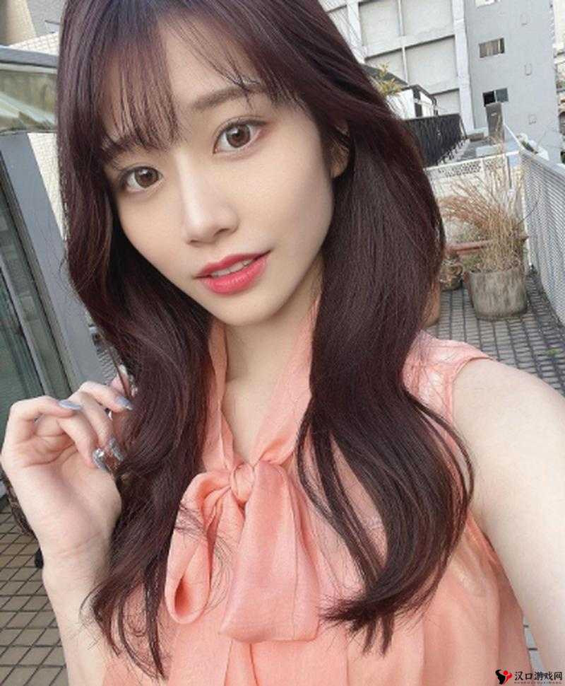 河北彩花绝美颜值再现:演绎痴女的诱惑,极致体验让你心跳加速