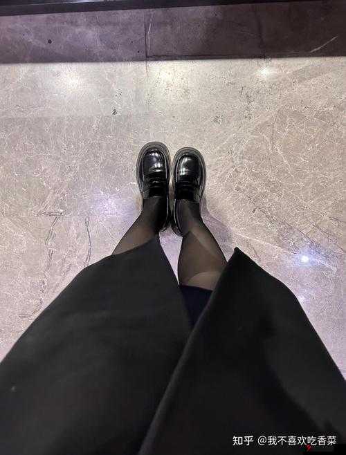 女生啊你 tm 别:免费破解知乎的背后到底隐藏着什么?