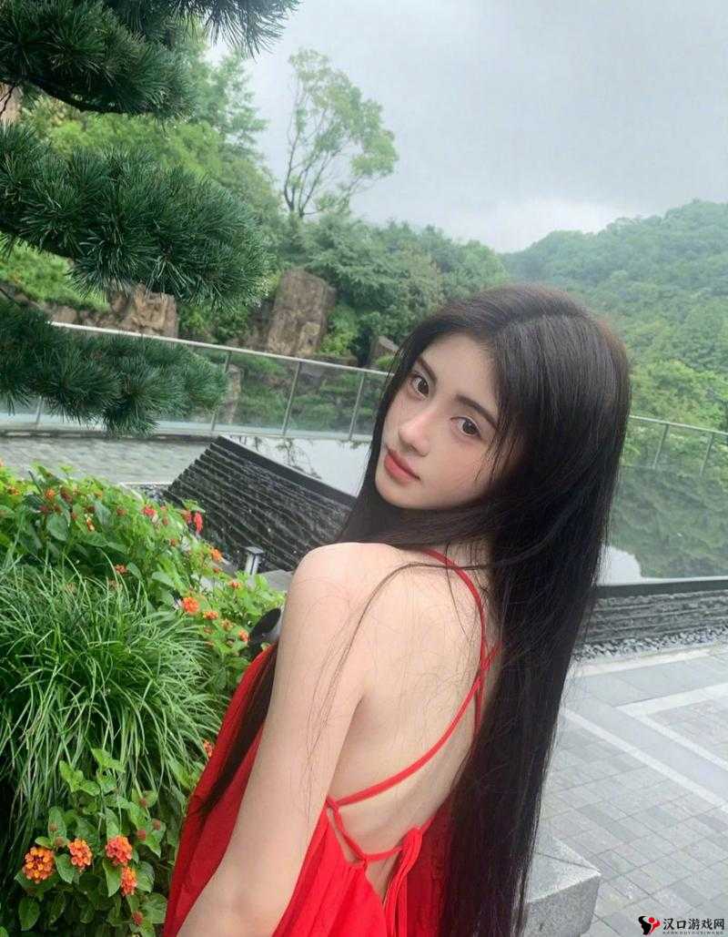 鞠婧祎被狠狠挺进的小泬:一位明星的私人生活被曝光
