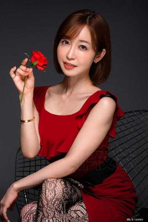 筱田优的女上司:职场风云中的独特存在