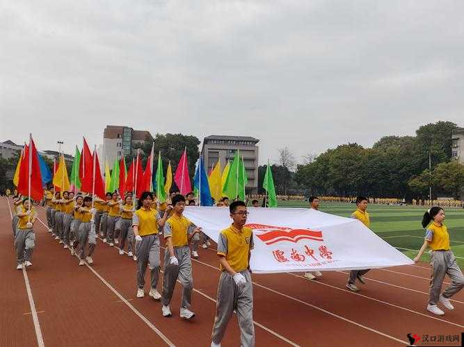 #yn 荡校园运动会最火的一句:燃烧激情,释放活力,让青春飞扬