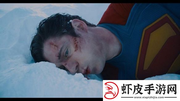 滚导DC新片超人首曝预告