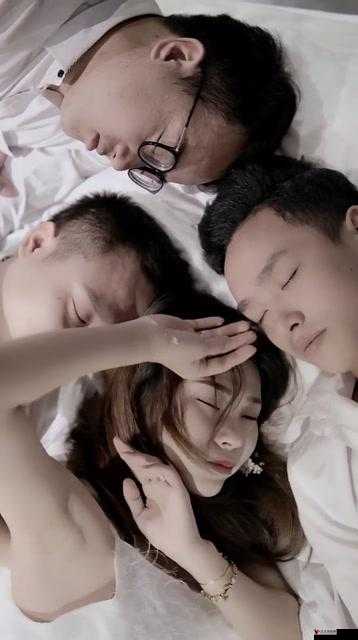 爱情动作片:一个男人和三个女人的故事