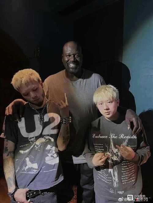 黑人双人 rapper 展现独特风格与强烈节奏带来震撼音乐体验