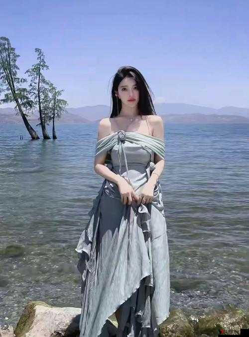 娇小枯瘦日本xxxx:她的美丽与坚韧令人惊叹