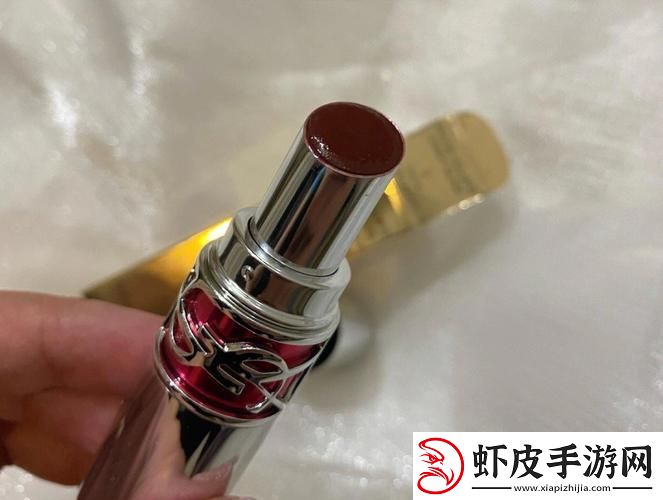 “噱头”口红色号590