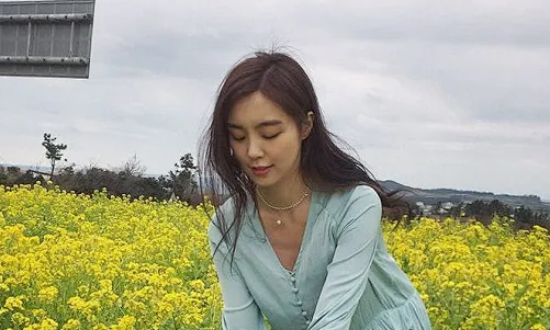 高跟91    白丝：这句话真是道出了我的心声