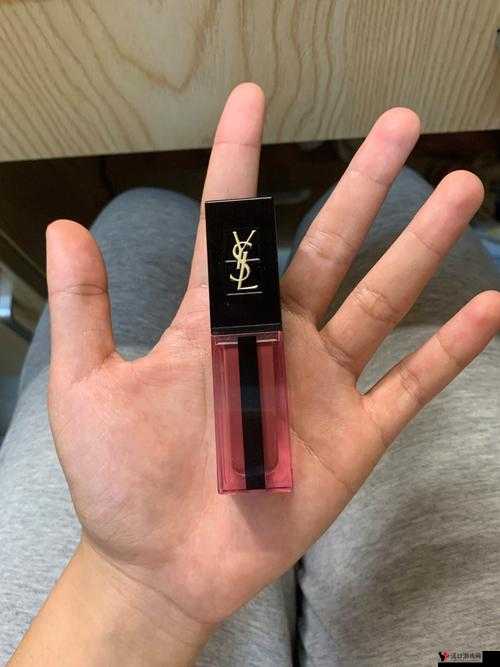 ysl 千人千色 ae86v10 引领时尚潮流新高度