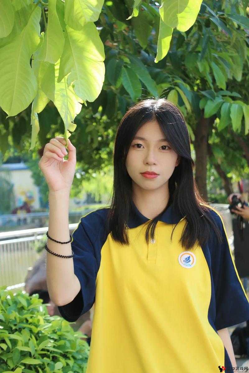 女高中生被 C 到爽哭事件:震惊校园的私密视频泄露