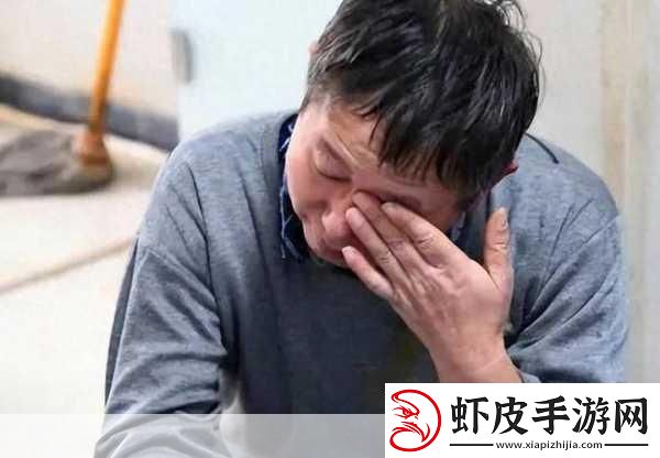 在火车上与继母同行的故事1.＂火车上的亲情交错