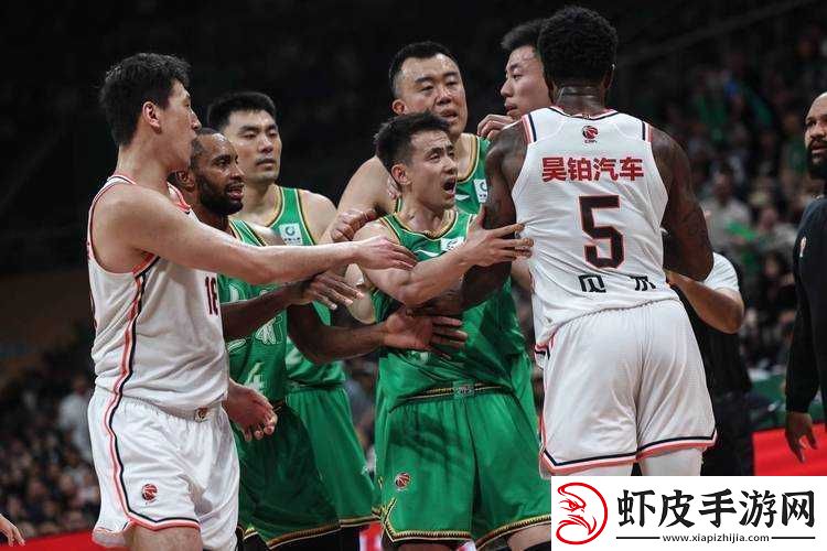 1v2三个男的是兄弟