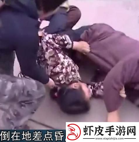 “荒唐界”两大家族