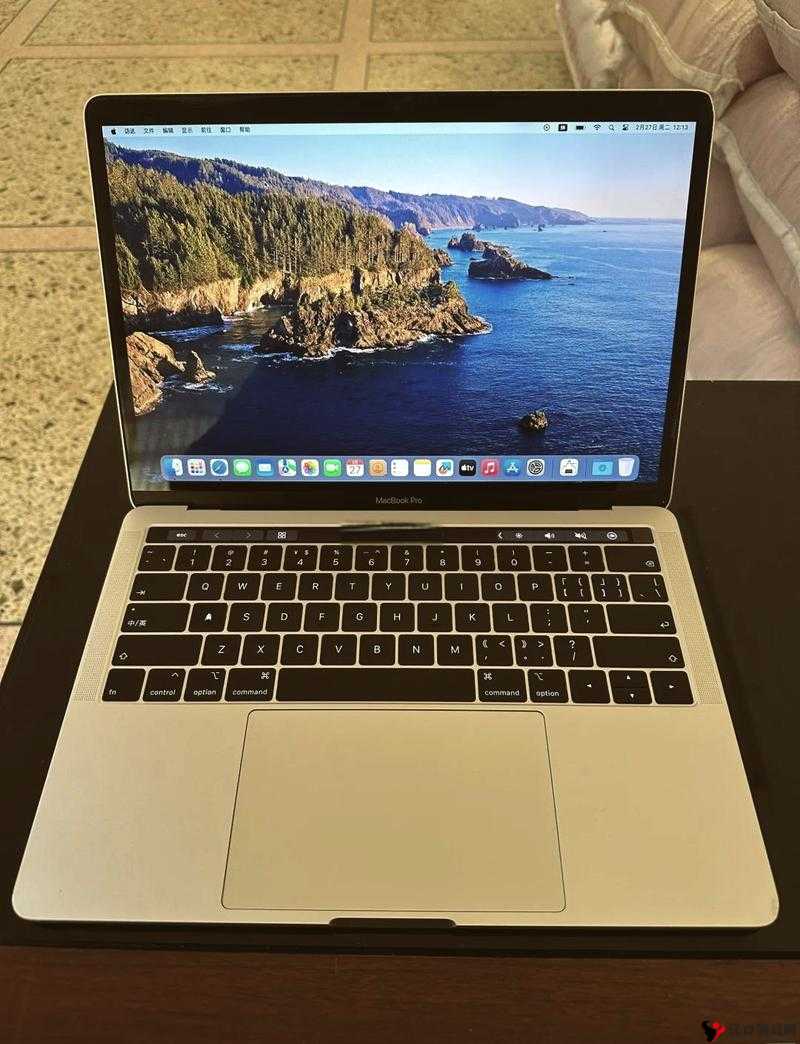 1819 岁 macbook pro 屏幕:经典与创新的交融