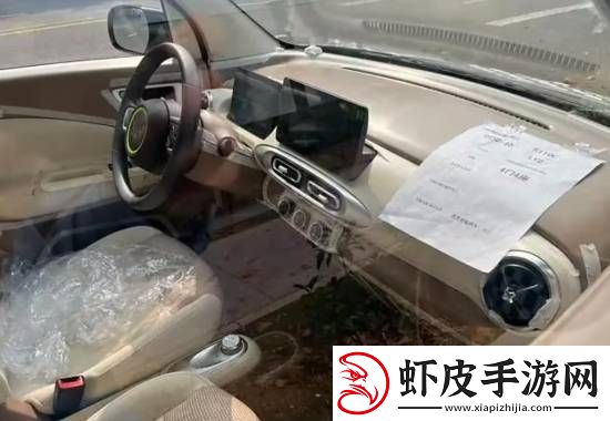 五菱宏光MINIEV三门版谍照曝光!设计Q萌可爱