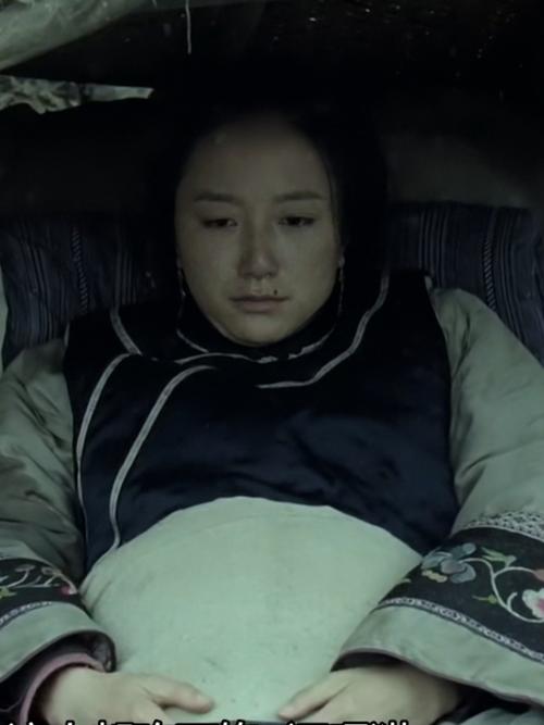 空虚的儿媳妇中字头