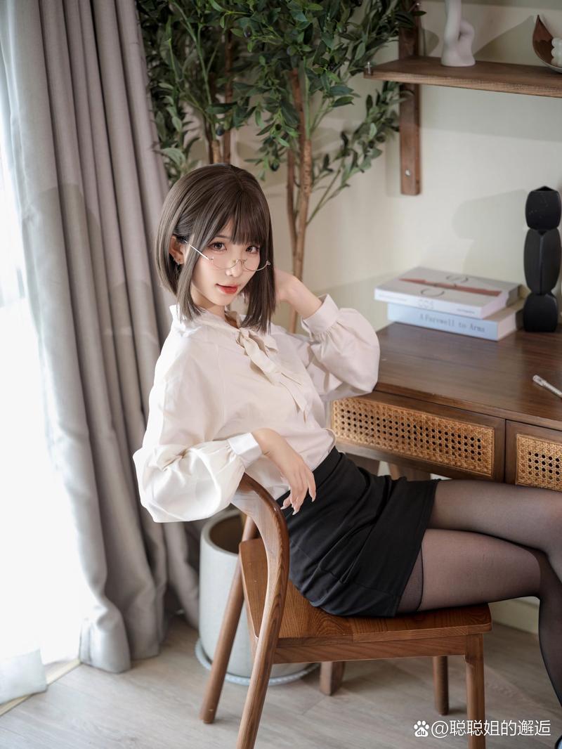 漂亮的秘书理论HD