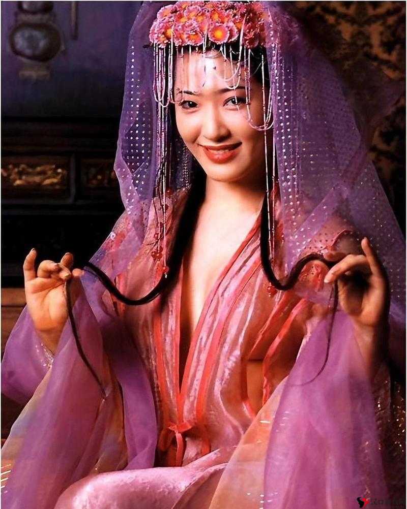 金瓶双艳之潘金莲:为何她的微笑藏着三千年的决绝?