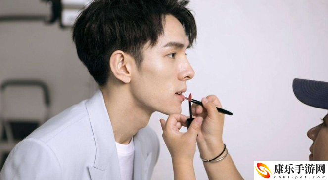 李佳琦个人资料