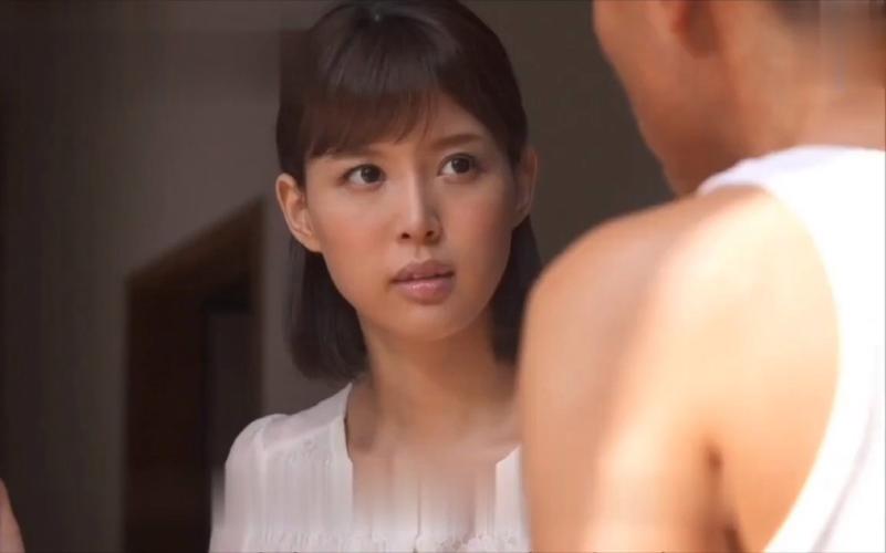 漂亮的女邻居5HD